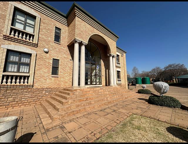 175M² OFFICE TO LET IN HIGHVELD TECHNOPARK